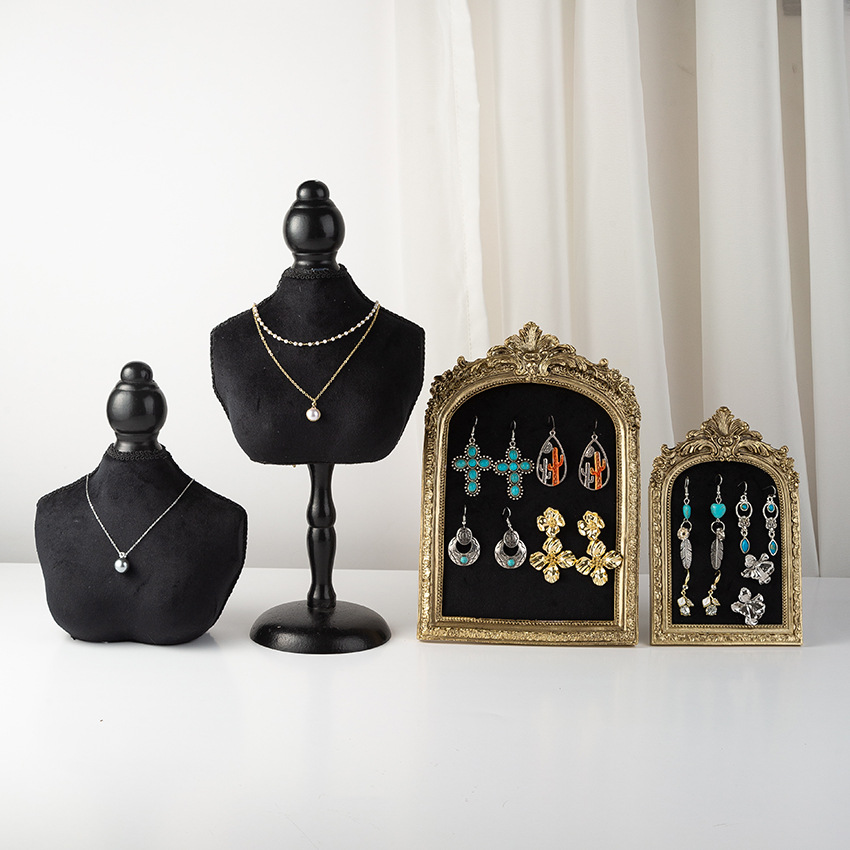 Siyah Kadife Göğüs Formu Takı  - Body Jewelry In Store incelemesi ve fiyatı